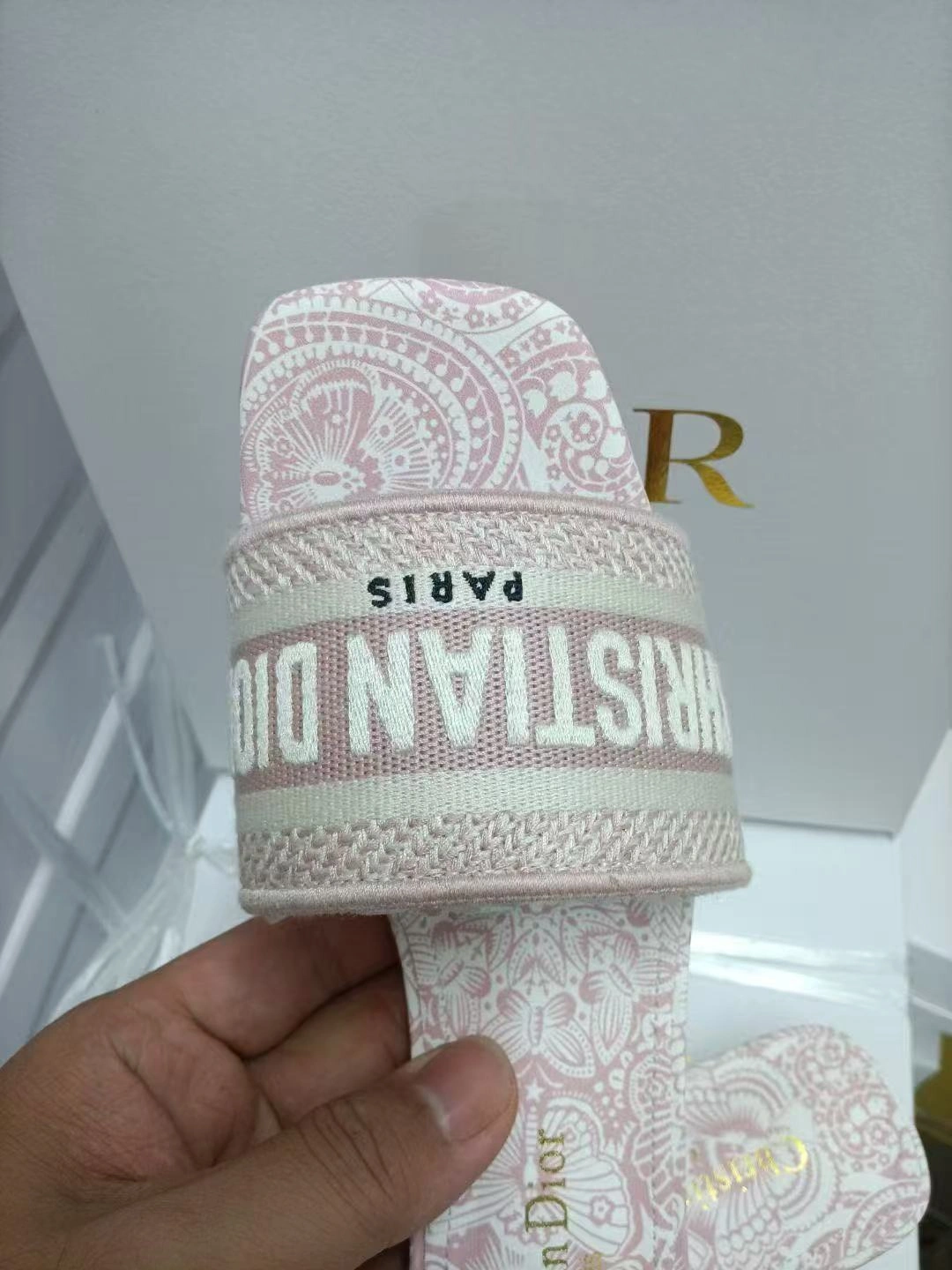 4ior KCQ902ECB_S35P embroidery cowhide Heel height：3.5CM item:ET-X234G1109
